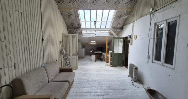 Mansarda 174,85 mp - Universitate