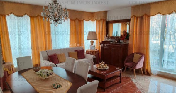 Apartament cu 4 camere, decomandat - zona Avantgarden 1