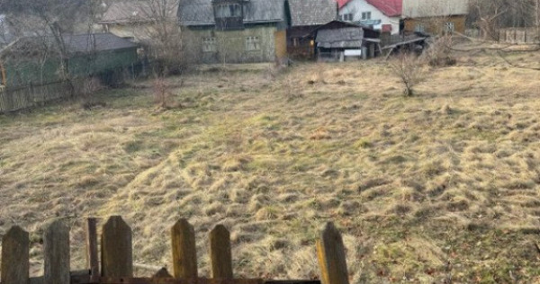 Casa batraneasca , teren 2064mp, Sucevita