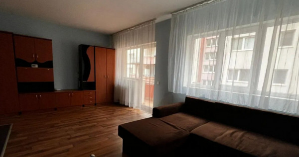 Apartament 1 camera ,etaj 1 ,zona Stejarului