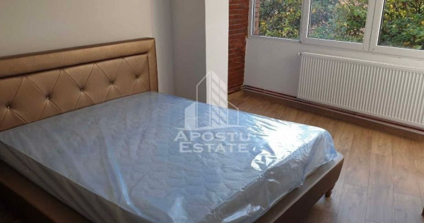 Apartament 3 camere,decomandat,centrala proprie,zona Medi...
