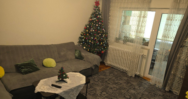 Vand apartament 4 camere decomandat in Deva, Miorita, et 3