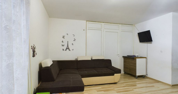 Apartament cu 3 camere în Dumbrăvița, cu loc de parcare