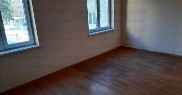 Apartament cu 2 camere - zona Tractorul