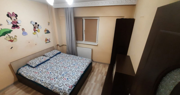 Apartament 3 camere decomandat 7/10, vizavi de piata Crangas