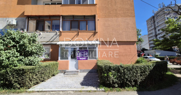 Spațiu comercial, Ale. N.Titulescu, colț cu str. Minerilor