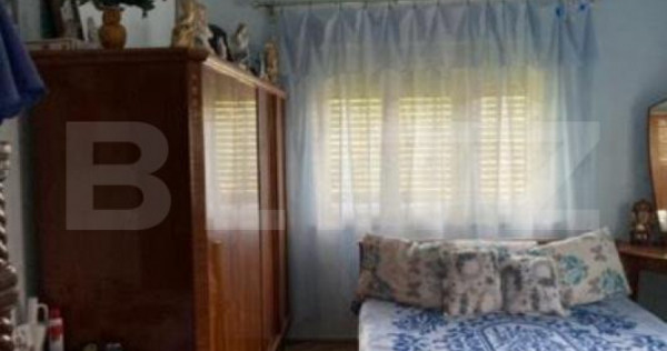 Casa de vanzare, cu 6 camere, 218,44 mp, zona Tasnad