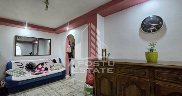 Apartament cu 2 camere, etaj intermediar, zona Aradului