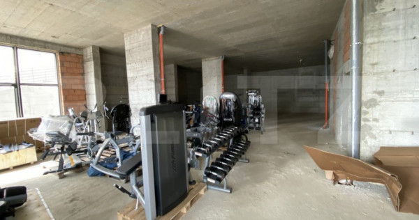 Spatiu comercial de vanzare, 314 mp, zona Bradet