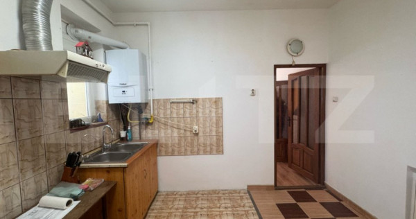 Apartament cu 3 camere, 86,55 mp, zona semicentrala