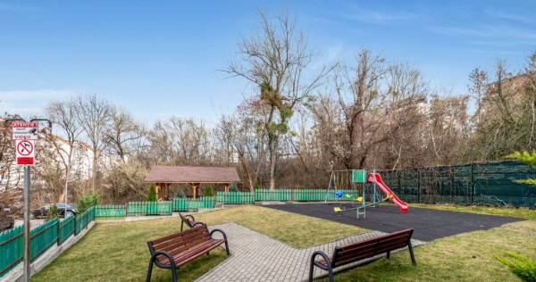 Apartament cu 4 camere de vanzare in zona Zorilor || COMI...