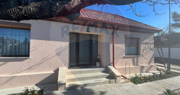 Casă Golesti cu 2 camere- teren 1296mp