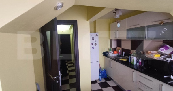 Apartament 2 camere, 40 mp, decomandat, zona Plopilor
