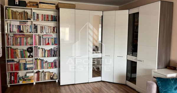 Apartament cu 2 camere in zona Shopping City, etajul intai