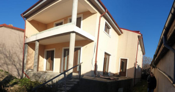 Super VILA P 1 M 310mp construiti Teren 470mp Brailita