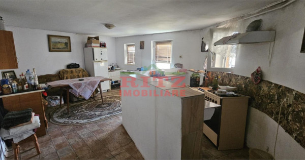 Nou in piata ! Vila P 1E, cu teren, zona Gara!!