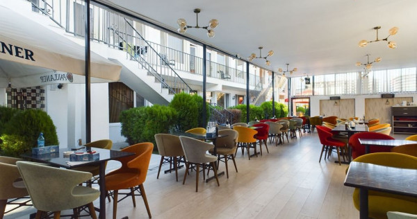 Afacere la Cheie - Hotel 3 Stele în Mamaia Nord