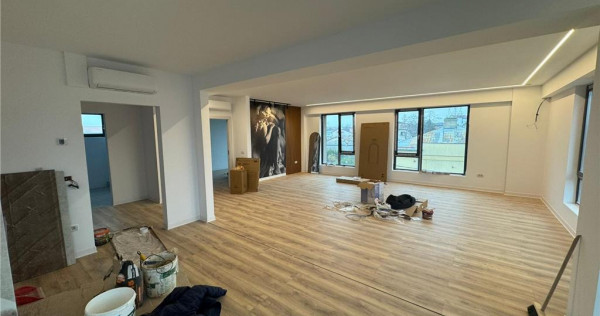 Cladire noua, disponibil etaj 1 -98 mp, comision 0%, finisa