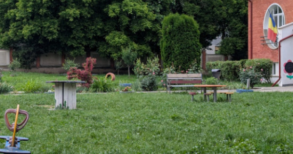 Bucovinei-Lizuca- 3 camere- bloc din 1982