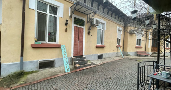 Casa individuala - Strada Maria Rosetti - 4 camere+curte