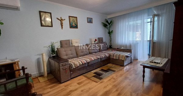 Apartament 4 camere decomandat, 80 mp, etaj 1/4&ndash; Frumoasa,