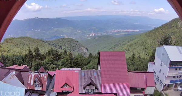 REDUCERE! Oportunitate de investitie in STRAJA! Pensiune cu 10 camere