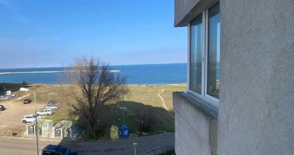 Faleza nord-apartament 4 camere cu vedere la mare