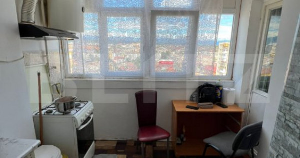 Apartament decomandat, 2 camere, zona Plopilor