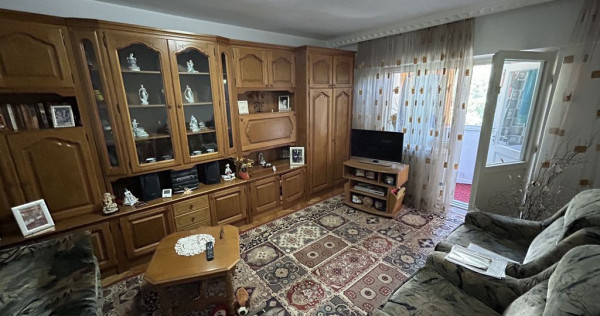 Apartament 3 camere zona Tomis III