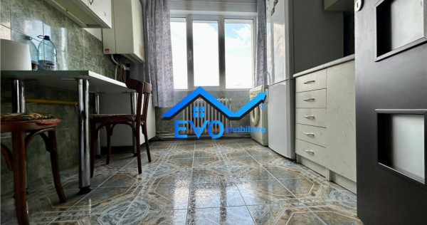 Apartament de inchiriat cu 3 camere, zona Alexandru cel Bun