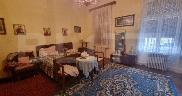 Apartament de vanzare, cu 2 camere, 82 mp, zona ultracentral