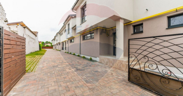 Apartament cu terasă și 2 locuri de parcare • Complex...