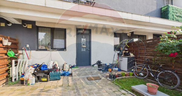 Casa/Vila superba cu 6 camere si gradina in zona Rosu/Ilfov