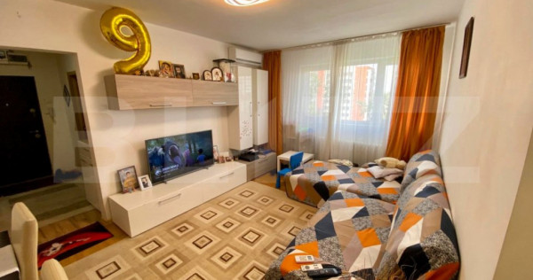 Apartament de vanzare, cu 3 camere, 63 mp, zona Baba Novac -