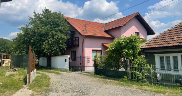 Casa familiala, 5 camere, zona buna, linistita