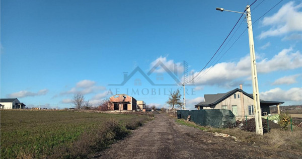 Aroneanu teren 652mp cu utilitati si Certificat de Urbanism
