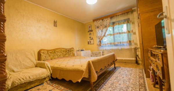 Casa cu Gospodarie in Dumbrava Deal