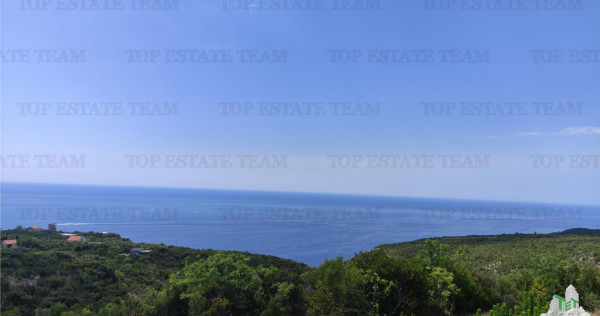 Teren de in Kotor Muntenegru