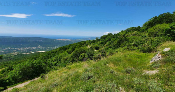 Teren de in Kotor Muntenegru