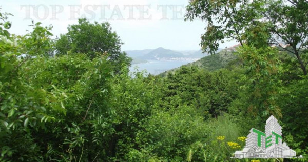 Teren de in Budva Muntenegru