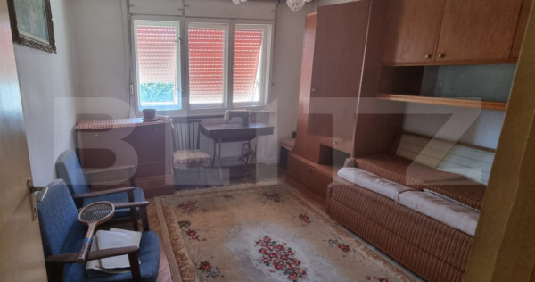 Apartament de vanzare, 49 mp, 2 camere, decomandat, zona Sol