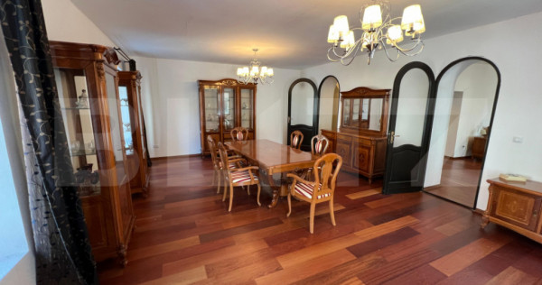 Apartament cu 2 camere, 130 mp, zona Centru Istoric