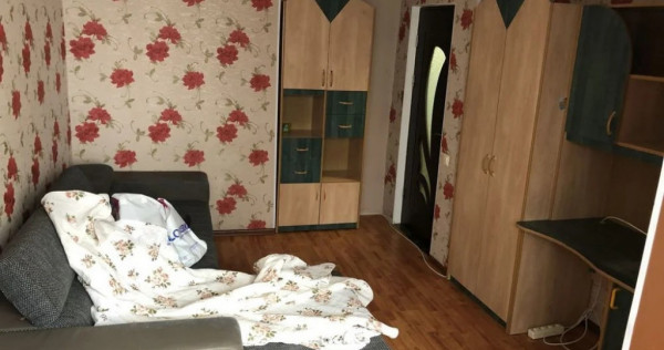 1 camera in zona Centrala