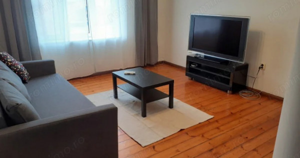 3 camere in zona Dacia