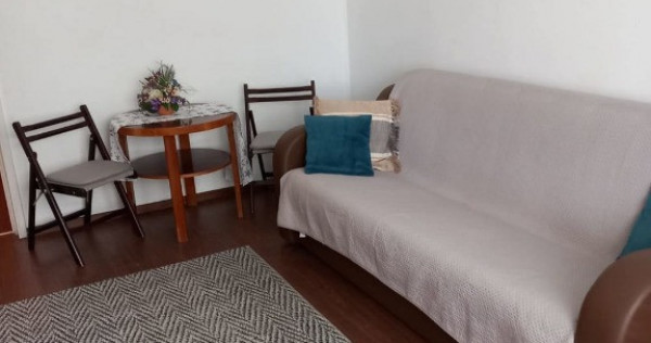 1 camera in zona Dambovita