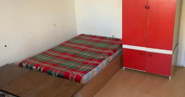 1 camera in zona Lipovei