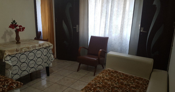 Apartament doua camere mobilat, la parter, Tic Tac, langa Universitate