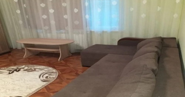 1 camera in zona Aradului