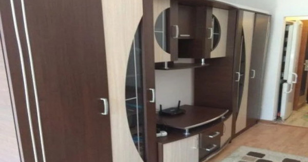 1 camera in zona Centrala