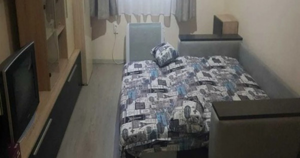 1 camera in zona Piata Doina